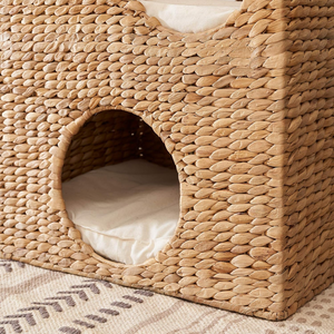 Handcrafted Water Hyacinth Rectangular Nest - Lightweight and Comfortable Water Hyacinth Bed for <b>Cats</b> and Small Dogs - Product Image 5