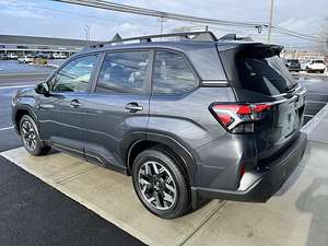 Subaru Forester Premium AWD 2025, Tracción en las Cuatro Ruedas, Motor de Gasolina H-4 de 2.5L, SUV/Crossover Automático - Product Image 6