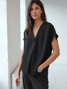 Blusa con cuello en V y manga corta para mujer de Bangladesh con logotipo de marca personalizado liso multicolor bajo MOQ informal de ajuste relajado - Product Image 5