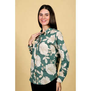 Chemise en coton popeline décontractée vintage douce avec de grands motifs floraux verts pour une tenue estivale sans effort - Product Image 1