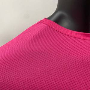 Ropa de manga corta de Color rosa para hombre, camisas de talla grande, estilo callejero, algodón, poliéster, cuello redondo, camisas ajustadas de verano para hombre - Product Image 6