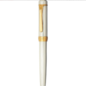 Gin PLATINUM Muku # Stylo plume argenté 9, largeur d'écriture 1,0 mm, pointe moyenne (M) - Product Image 1