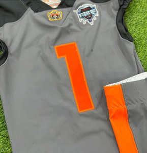 2025 nuevo uniforme de fútbol americano de diseño clásico personalizado, precio al por mayor, servicio OEM y ODM, uniforme de fútbol americano a la venta - Product Image 3