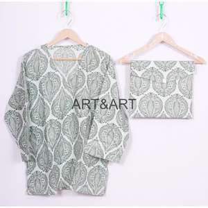 Ensemble de pyjama décontracté en coton pour femmes indiennes, imprimé floral fait à la main, avec fermeture à boutons, séchage rapide et doux pour la peau, chemise d'été - Product Image 6