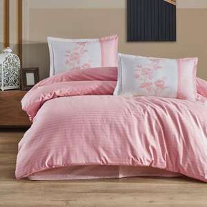 Clasy Boutique Series Suave V8 Ensemble de housse de couette double Ranforce à rayures en poudre - Product Image 1