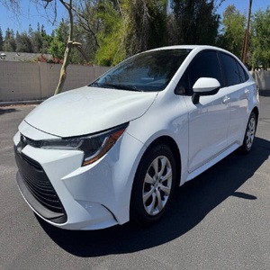 Toyota Corolla LE 2025 d'occasion en excellent état - Product Image 1