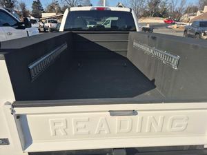 Ford F-250 Super Duty XL SuperCab 4x4 2023 Blanc Propre d'occasion avec toit ouvrant, démarrage à distance, pack remorquage, pack remorque, sièges en cuir - Product Image 6