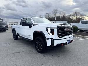 GMC Sierra 2500HD AT4 Crew Cab 4WD 2024 Blanc Éclatant Diesel Euro IV d'occasion avec Toit Ouvrant, Démarrage à Distance, Sièges en Cuir, Pack Techno - Product Image 2