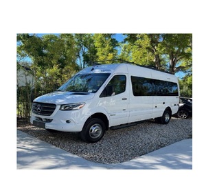 "Winnebago Boldt Clase B Disponible a Precio con Descuento Excelente Valor Camper Van con Características Esenciales Listo para Viajar" - Product Image 2