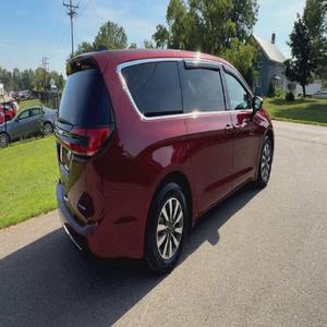 Chrysler Pacifica Plug-In Hybrid Touring L 2023 en EXCELENTE ESTADO - Product Image 2