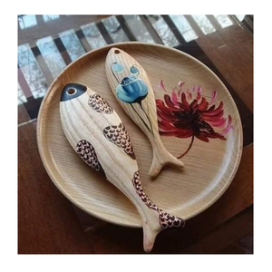 Jouet en bois artisanal en forme de poisson pour enfants, jouet éducatif Montessori, jouet sûr en bois naturel - Product Image 1