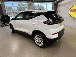 Chevrolet Bolt EUV LT LT 2023, 4 puertas, hatchback, volante a la izquierda y derecha, autos usados en venta - Product Image 4