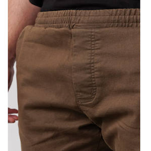 กางเกงกีฬาผู้ชายผ้าโพลีเอสเตอร์/คอตตอนสั่งทำพิเศษ คุณภาพสูง พร้อมโลโก้สั่งทำ สายรูดปรับได้ บริการ OEM กางเกงลำลองสำหรับผู้ชาย - Product Image 4