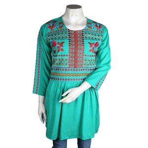 Kurti de Tela Boski con Bordado, Corte Holgado, para Mujer, Color Verde Mar, Marca Chase Value - Product Image 2