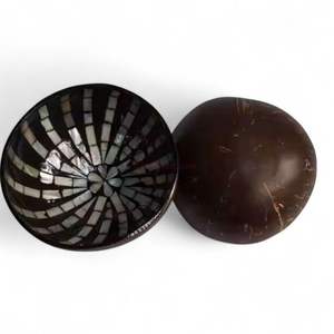 Bol en noix de coco incrusté de nacre, coquille naturelle, fait à la main, pour la présentation des aliments et la décoration de table, en provenance du Vietnam - Product Image 4
