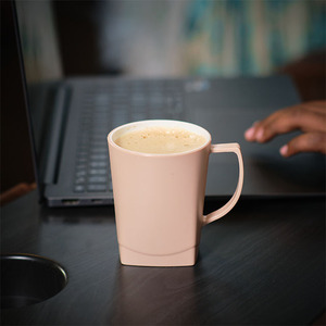 แก้วมักพลาสติกสีเบจไม่แตกขนาด300มล. ทนทานสำหรับเครื่องดื่มร้อนและเย็นไมโครเวฟและเครื่องล้างจานปลอดภัย - Product Image 2