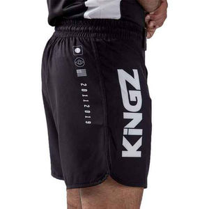 Shorts MMA noirs en sublimation intégrale et shorts BJJ MMA sans Gi personnalisés fabriqués en usine au Pakistan - Product Image 4