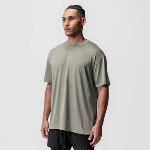Camiseta de entrenamiento de gran tamaño de menta Camiseta de gimnasio de rendimiento Absorbe el sudor, antimicrobiano, de secado rápido Boxy Fit Camiseta de entrenamiento atlético - Product Image 1