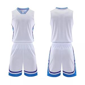 Uniforme de baloncesto de gran venta para equipo y uso universitario Color personalizado Diseño sublimado de secado rápido 100% Ropa deportiva de poliéster - Product Image 2
