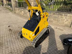 NOUVEAU MACHPRO MPS300 Chargeuse compacte à chenilles avec accessoires-13.5HP Essence - Product Image 5