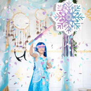 Pinata <span class=keywords><strong>de</strong></span> Noël en forme <span class=keywords><strong>de</strong></span> flocon <span class=keywords><strong>de</strong></span> neige avec les yeux bandés Pinata congelée <span class=keywords><strong>pour</strong></span> <span class=keywords><strong>princesse</strong></span> Fournitures <span class=keywords><strong>de</strong></span> fête d'<span class=keywords><strong>anniversaire</strong></span> Décorations - Product Image 5