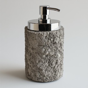 Dispensador de Jabón de Metal de Diseño - Estilo Moderno y Lujoso, Ecológico, Duradero para Encimeras de Baño, Acabado Liso, Elegante y Decorativo - Product Image 4