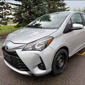 2018 para Toyota Yaris Hatchback Bajo Consumo de Combustible Caja de Cambios Manual/Automática Interior de Cuero Oscuro Eléctrico/Gasolina 4L - Product Image 1