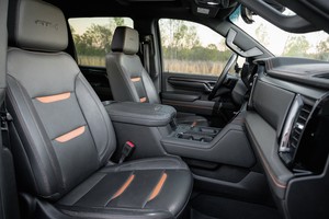 FAST SELLING 2024 G-M-C SI-ER-RA 25-00 K-25-00 AT4 AUTOMATIC TRANSMISSION V8 CYLINDERS - Product Image 2