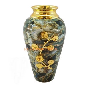 Jarrones y macetas de flores pulidas de oro y plata decorativas de lujo, Juego de 3 jarrones de lujo de mesa de Metal con forma personalizada en la India - Product Image 3