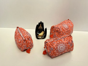 ชุดกระเป๋าเครื่องแป้งผ้าฝ้ายพิมพ์ลายดอกไม้ทำด้วยมือมี3ชิ้นผ้าปิดซิปกระเป๋าใส่เครื่องสำอาง - Product Image 2