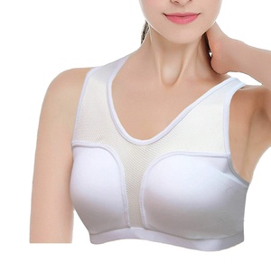 Ladies Chect Guards Gilet de karaté avec logo personnalisé Protège-poitrine en cuir véritable Entraînement aux arts martiaux unisexe - Product Image 1