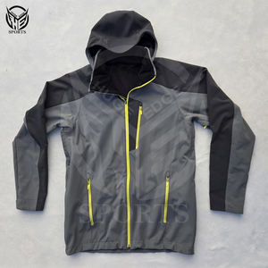 Veste softshell à capuche pour homme la plus populaire pour l'hiver Logo personnalisé Couleurs vives Imperméable et coupe-vent Placement du logo sur le devant - Product Image 1