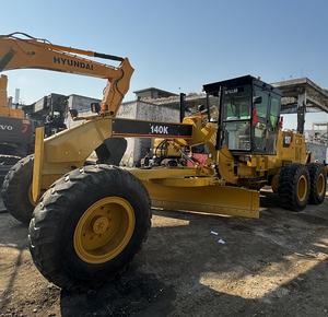 รถเกรด140K สำหรับใช้เป็นรถเกรดตีนตะขาบตีนตะขาบตีนตะขาบตีนตะขาบตีนตะขาบ140K แบบดั้งเดิม - Product Image 1