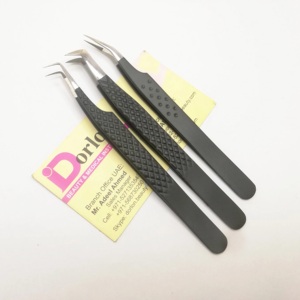 Pinzas de pestañas de agarre de diamante Pinzas de extensión de pestañas de Color negro mate de acero sostenible Pinzas de volumen de agarre punteado con punta de fibra - Product Image 1