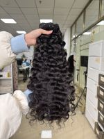 Fournisseurs de cheveux vierges ondulés vietnamiens et birmans, tissage de cheveux humains vierges vietnamiens alignés sur la cuticule, non traités, bouclés