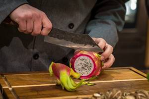 Cuchillo de Chef hecho a mano de servicio OEM ODM de alta calidad personalizado al por mayor con mango de madera y cubierta de acero al carbono para uso en la cocina - Product Image 2