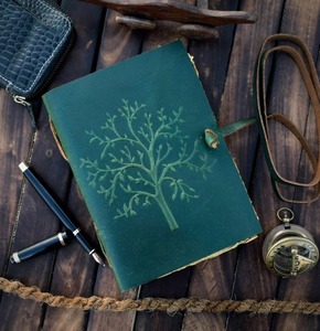 Diario de cuero para mujer Vintage, libro de hechizos Grimoire de papel hecho a mano con encuadernación en espiral, árbol de la vida, libro de sombras - Product Image 3