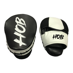 Mitaines de mise au point de boxe en cuir PU durable personnalisées OEM pour l'entraînement au MMA et aux arts martiaux - Product Image 4