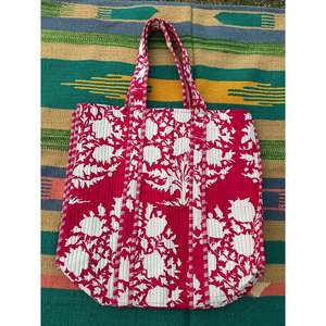 Quilted Cotton <b>Extra</b> <b>Large</b> Reversible <b>Tote</b> <b>Bag</b> Eco-Friendly Sturdy Weekender Shoulder Design PVC Vibrant Red White for Grocery - Product Image 3