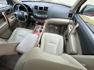 SUPER OFERTA TOYOTA HIGHLANDER LIMITED AWD 2009, SUV 4 Puertas, Transmisión Automática - Product Image 4