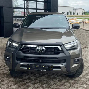 Toyota Hilux 2023 d'occasion, sièges en cuir GCC, régulateur de vitesse adaptatif, pneus R20, transmission intégrale, conduite à gauche, Euro6, intérieur clair - Product Image 1