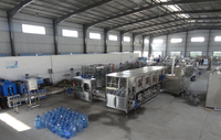 Station de remplissage d'eau pure électrique automatique avec système de purification à commande PLC, remplisseuse de bouteilles de 5 gallons et capsuleuse rotative