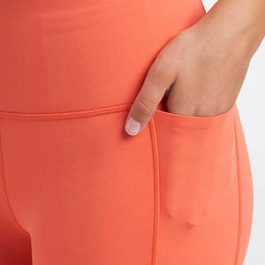 Logo personnalisé femmes Scrunch bout à bout pantalon de yoga Leggings bas prix femme porter Leggings fabriqué au Pakistan - Product Image 6