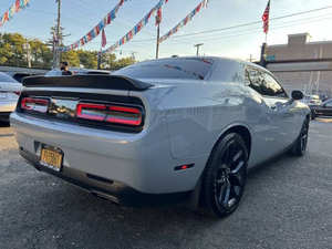 Challenger Do-dge 2022 propre et impeccable - Product Image 2