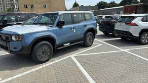 Toyota Land Cruiser Prado 250 VX SUV d'occasion fiable - Product Image 4