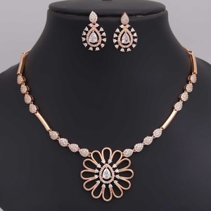 Ensemble collier et boucles d'oreilles plaqué or de qualité supérieure, alliage de haute qualité, zircone cubique, polyvalent, à porter au quotidien et pour les fêtes - Product Image 2