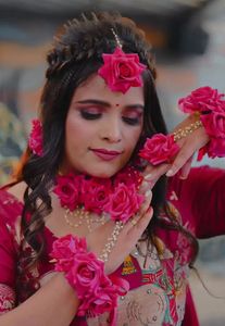 Ensemble Haldi Fleur Mariage Bijoux de Mariée Bijoux Floraux Rose Artificielle Femmes Cérémonie Fêtes Menhendi Collier Magnifique - Product Image 4