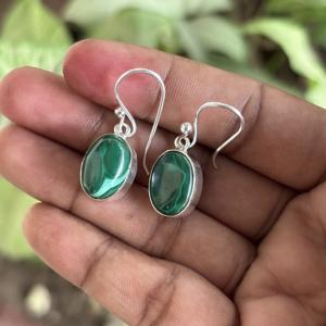 ต่างหูห่วงทองเหลืองมาลาไคต์ ต่างหูหนาแบบน้ำหนักเบาสำหรับผู้หญิง ลวดห้อยหูสีเขียวสำหรับวันครบรอบ - Product Image 1