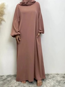 ชุดอาบายะห์ทรงหลวม แขนยาว ปลายกระโปรงบาน คอเหลี่ยม ผ้าโพลีเอสเตอร์ระบายอากาศได้ดี แบบเรียบง่าย สไตล์มุสลิม สำหรับผู้หญิง ช่วงรอมฎอน - Product Image 5