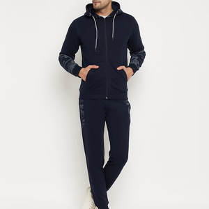 Tissu en polyester, article frais conçu, survêtements de sport pour hommes, vêtements d'extérieur, tissu durable, survêtements de sport pour hommes - Product Image 1